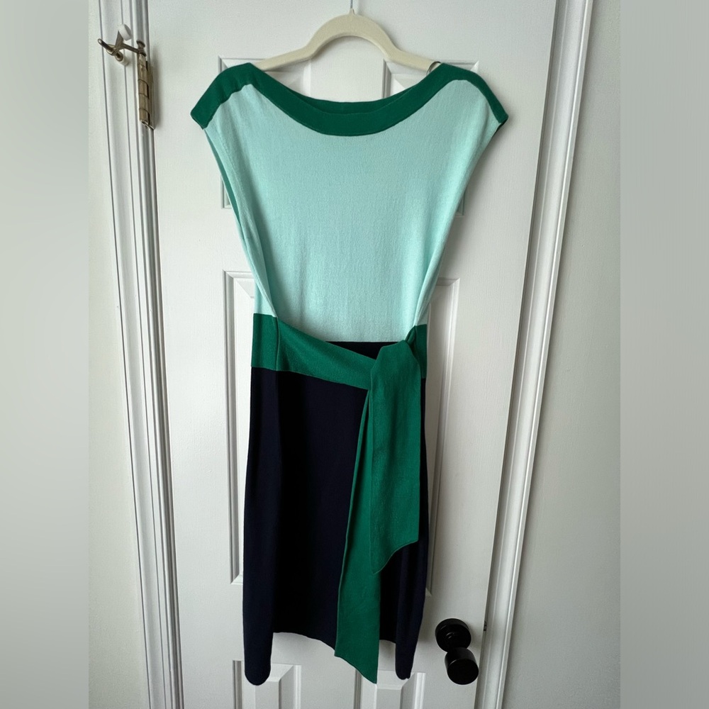 EUC Boden Vera Sweater Shift Dress Colorblock Green Navy and Light Blue Size 6